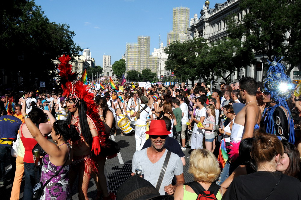 Madrid_ Gaypride_07_10_10_resize.JPG